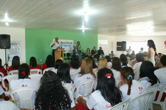 Governo encerra certificação de mil mulheres no presídio feminino