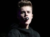 Após desmaiar em Londres, Bieber cancela um show em Lisboa