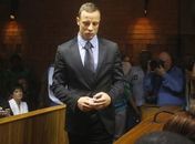 Amigo de Pistorius revela: 'Ele está arrasado e à beira do suicídio'