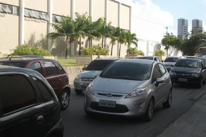 Carros terão aumento de preço no próximo ano