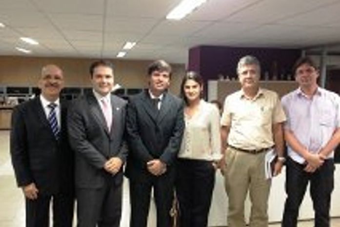 Estiveram presentes a reunião, o prefeito de Penedo, Marcius Beltrão, o vice, Ronaldo Lopes, a primeira dama, Dalila Cabral, o deputado federal Renan Filho. Além do superintendente do Iphan em Alagoas, Mario Aloízio e o arquiteto do órgão, Sandro Gama.