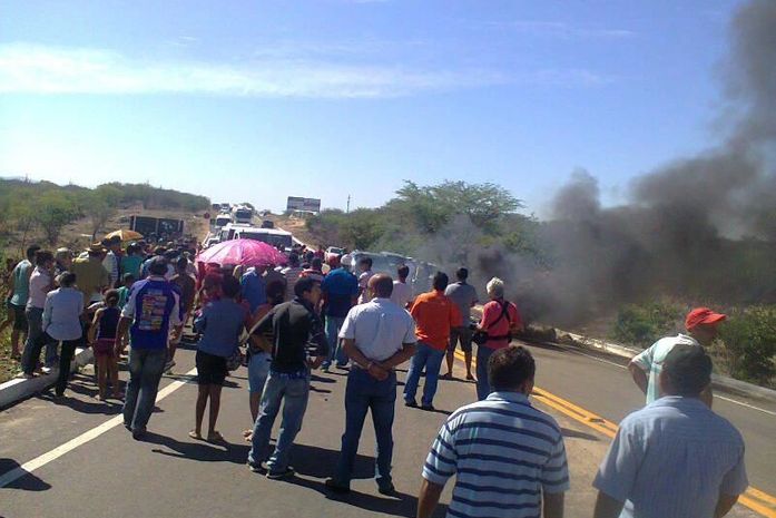 Visita de Dilma a Alagoas é novamente marcada por protestos em rodovias