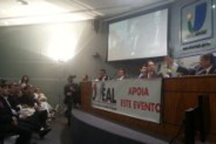 Uveal tem apoio da bancada federal de Alagoas em Brasilia