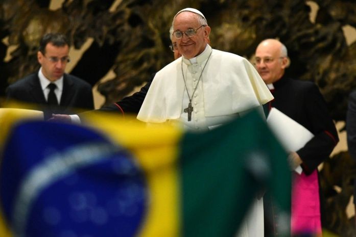Cardeal brasileiro inspirou nome do papa Francisco