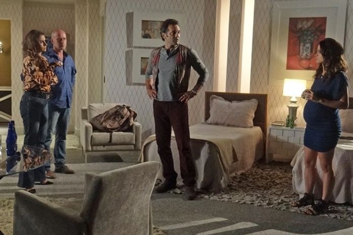 Mais essa! Helô descobre que Mustafa 'comprou' Morena