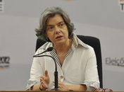 Ministra do STF suspende nova divisão dos royalties do petróleo