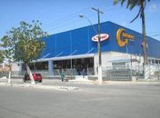 Vigilância Sanitária acompanha retirada de produtos Ades de supermercados