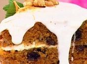 Bolo com cenoura, canela e amêndoa fica delicioso; confira e anote a receita