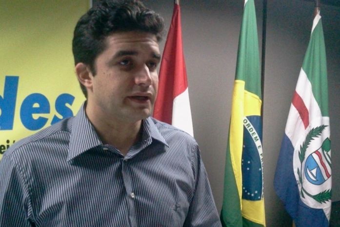 Prefeito discute em Brasília pacto federativo entre os municípios