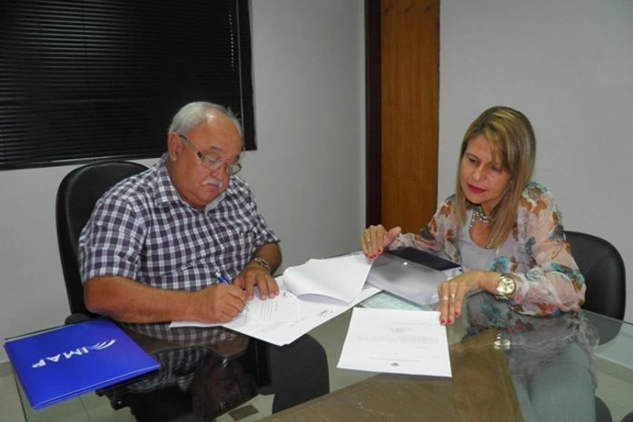 Undime-AL em busca de prefeitos para assinatura de convênio