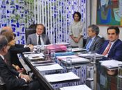 Renan anuncia novas medidas de contenção de gastos no Senado