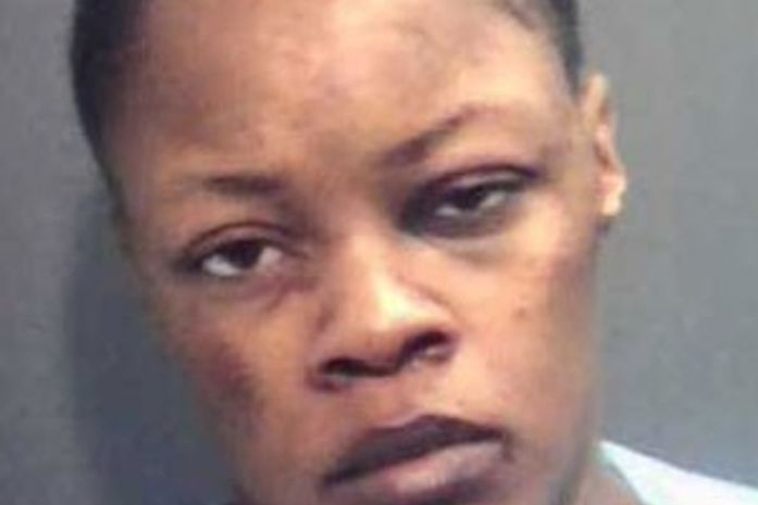 Acompanhante é presa por morder pênis de cliente nos EUA