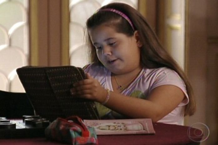 Ágatha de 'Avenida' sobre adolescência: 'Ainda acho os garotos meio nojentos'