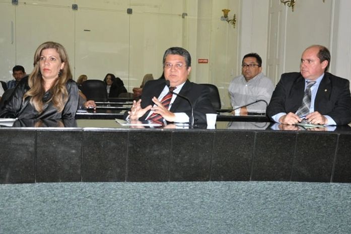 Delegado-geral participa de reunião de comissão na Assembleia