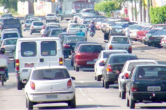 Detran/AL alerta para licenciamento de carros com placa final 2
