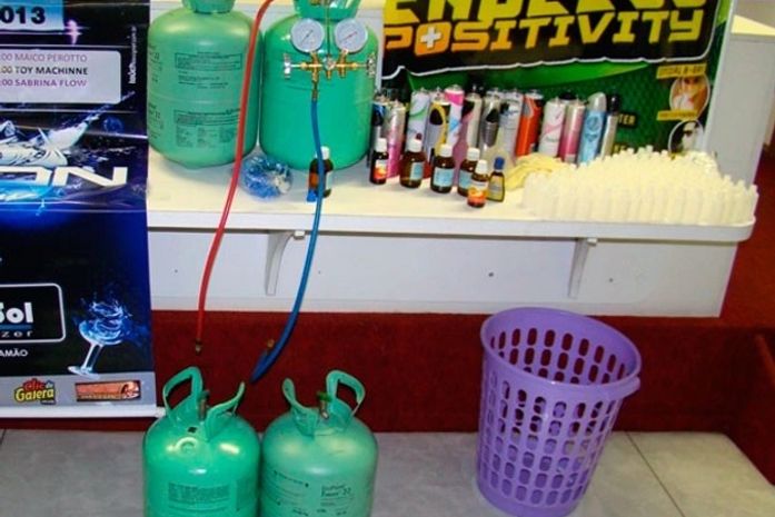 Polícia do RS fecha laboratório que fabricava nova droga para raves