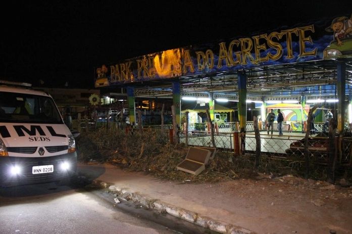 Jovem é executado com vários tiros em parque de diversão