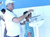 Alunos são acompanhados por profissionais da saúde em Mata Grande