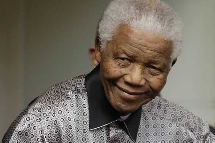Ex-presidente sul-africano Nelson Mandela é hospitalizado com infecção pulmonar