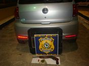 PRF recupera carro roubado com arma e drogas em União dos Palmares