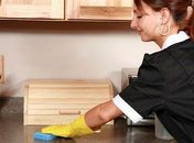 Saiba o que avaliar na hora de decidir por empregada ou diarista