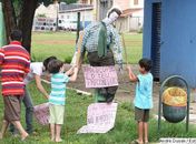 Marco Feliciano é lembrado como Judas em protesto em Brasília