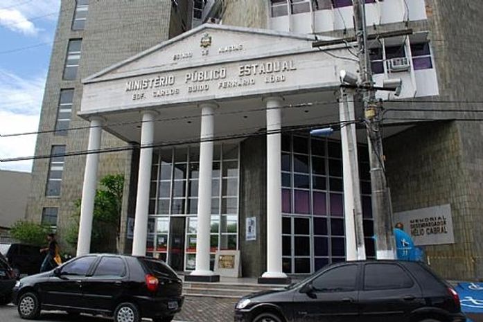 Reunião no MP busca respostas para início de exumações no IML