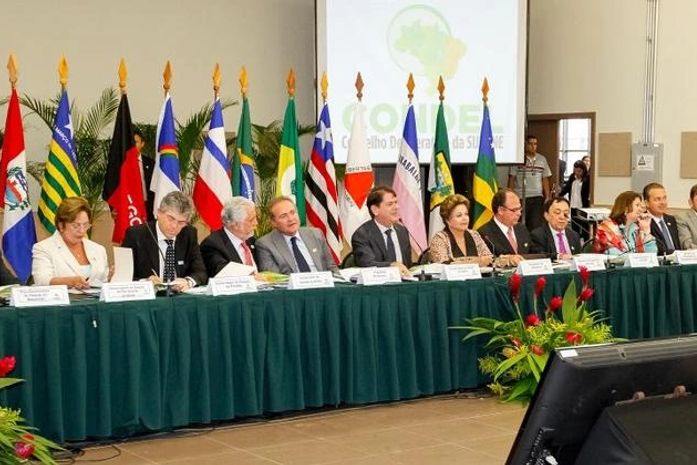 Dilma anuncia mais R$ 9 bilhões para o Nordeste combater a seca