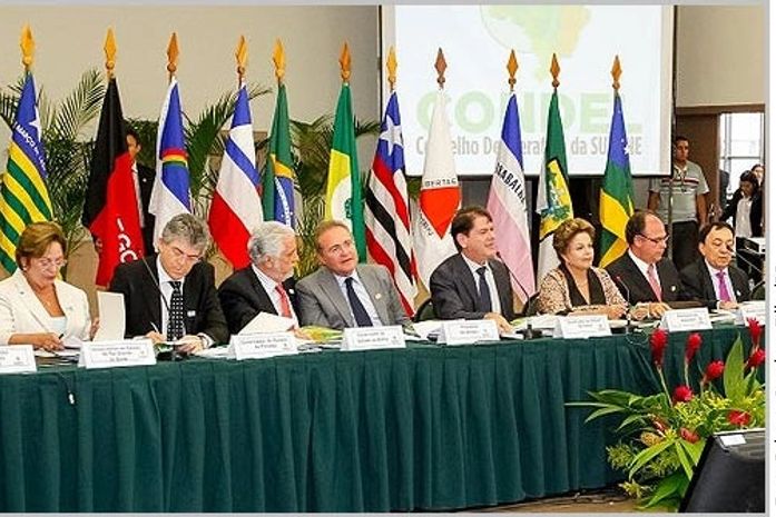 Renan participa do anúncio de medidas contra a seca no Ceará