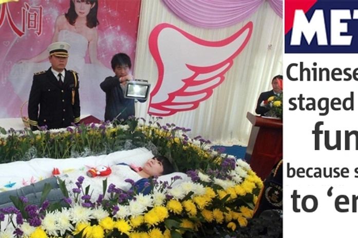 Chinesa finge de morta para ouvir elogios em seu velório