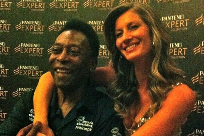 Pelé elogia Gisele Bündchen após encontro em evento
