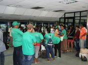 Trabalhadores rurais ocupam agência da Caixa Econômica