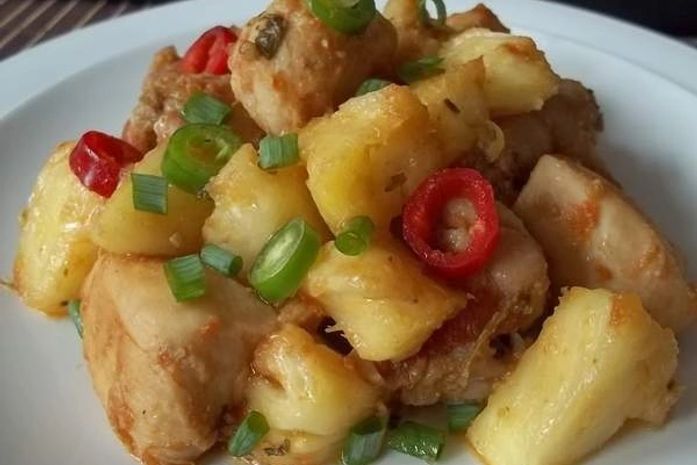 Frango com Abacaxi: um toque diferente no sabor do frango