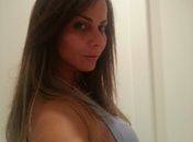Viviane Araújo alisa fios e mostra resultado: 'Adorei a minha quase morenice'