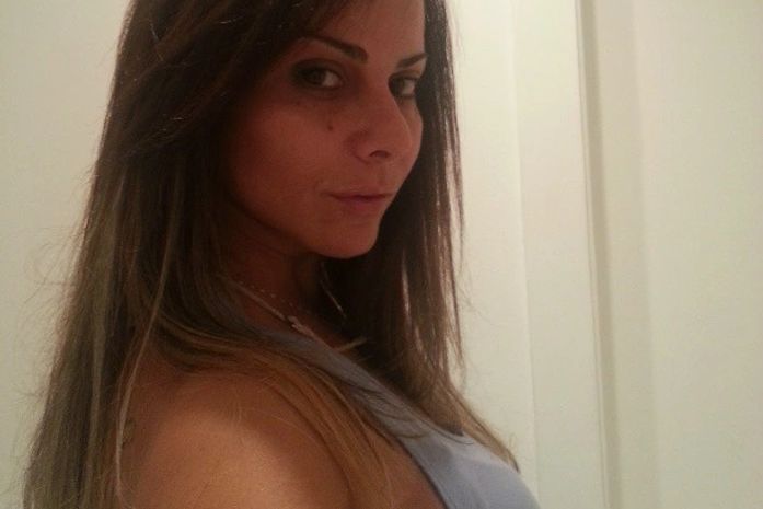 Viviane Araújo alisa fios e mostra resultado: 'Adorei a minha quase morenice'