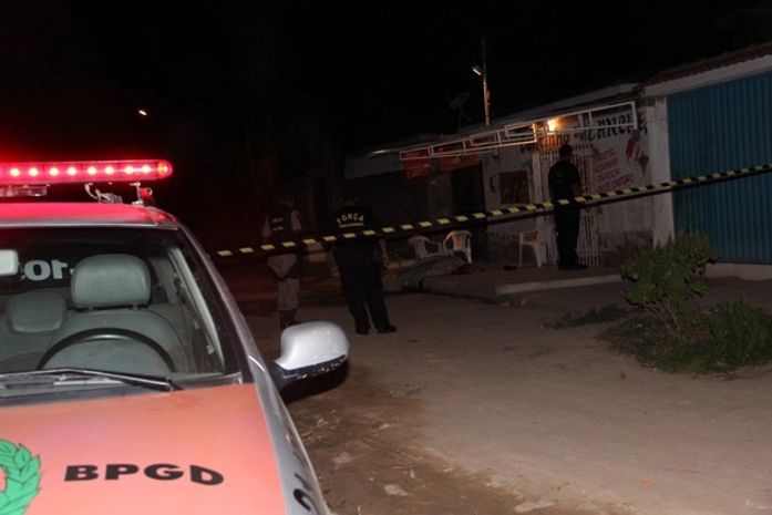 Homem é assassinado a poucos metros de sua residência na Cidade Universitária