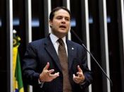 Renan Filho discursa sobre demarcação de terras em Palmeira dos Índios