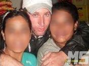 No meio, "Leo Barbosa"