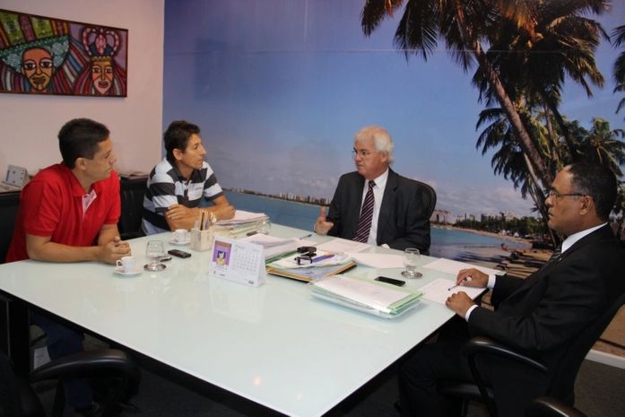 Irmãos de Dimas Holanda com Sérgio Jucá