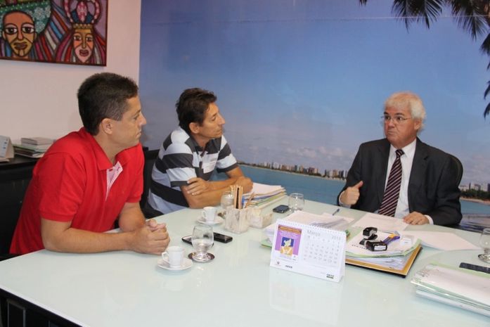 Irmãos de Dimas Holanda se reuniram com Sérgio Jucá