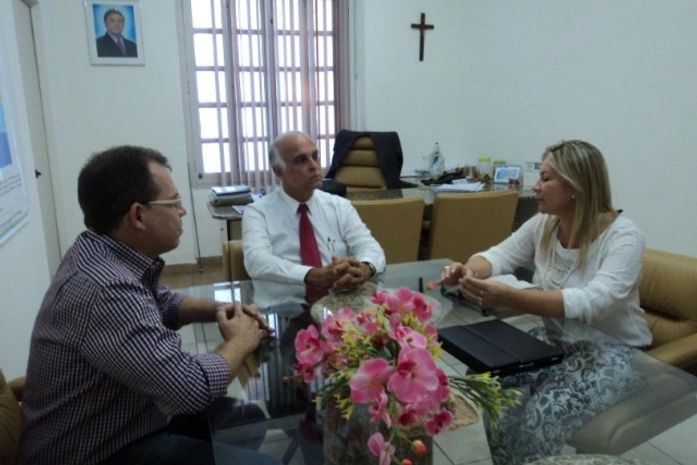 Prefeita pede melhoria para abastecimento d’água em Major Izidoro