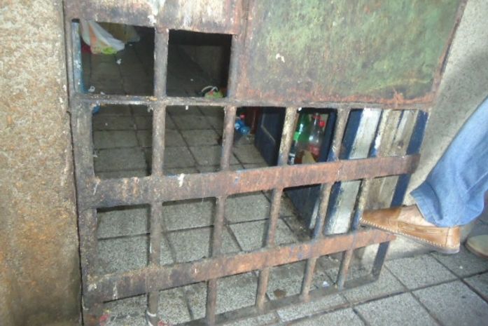 Grades foram serradas