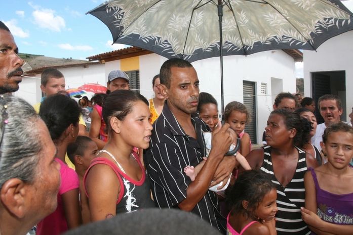 Famílias fazem apelo para não serem despejadas