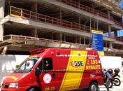 Desabamento em obra na Ponta Verde