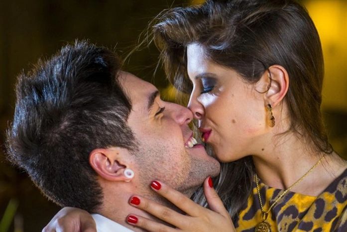 Andressa se declara para Nasser: "É homem para casar, com certeza"