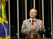 Renan recebe representante dos produtores em Brasília