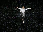 Psy bate recorde no YouTube com novo clipe Gentleman