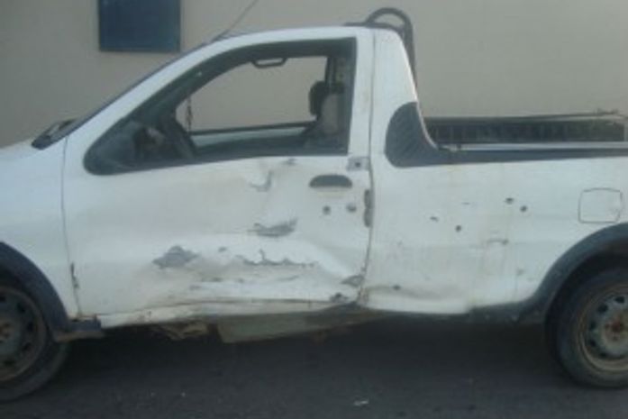Carro da vítima ficou cravejado de balas