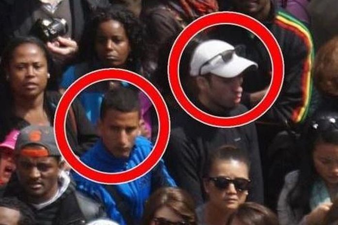 Fotos de dois suspeitos dos atentados em Boston circulam entre policiais