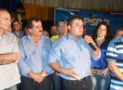 James recebe apoio político de Renan e Téo Vilela